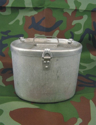 Altes aluminium feldgeschirr - altes,