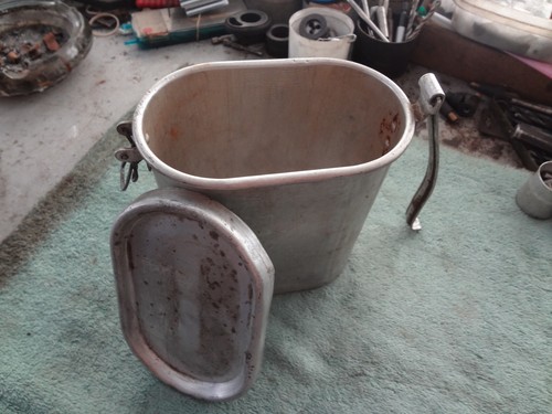 Altes aluminium feldgeschirr - altes,